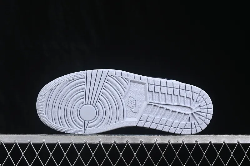 All categories Air Jordan Jordan series basketball shoes Air Jordan 1 Low G version pure original Air Jordan 1 Low AJ1 Joe 1 white gray blue hook low-top retro culture basketball shoes 553558-400